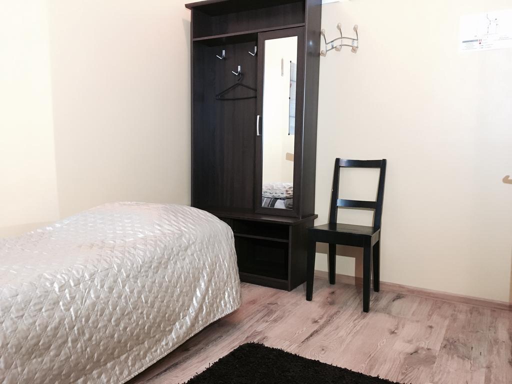 Maria Hostel Valga Eksteriør bilde