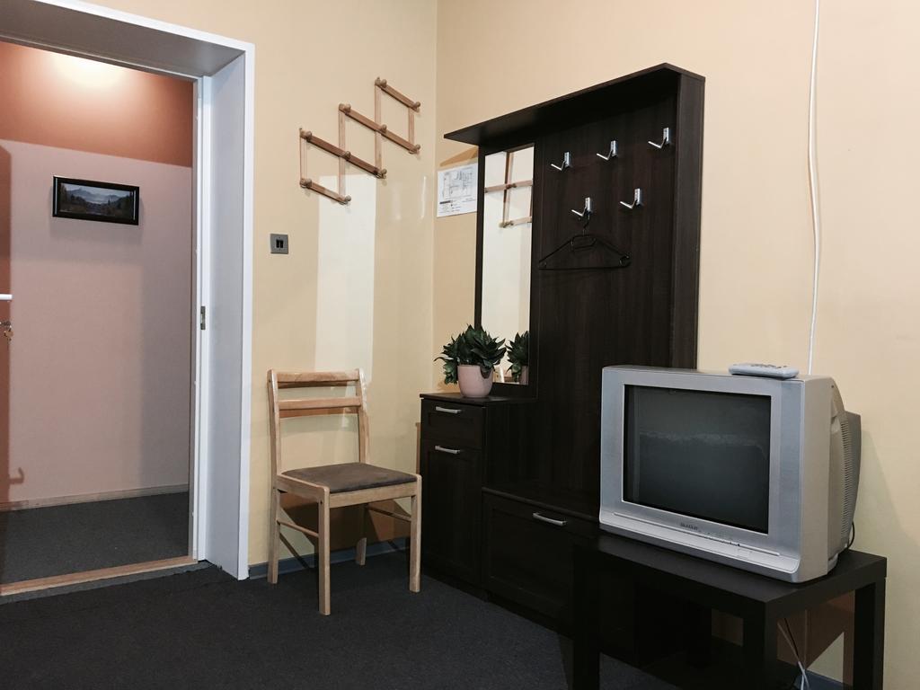 Maria Hostel Valga Eksteriør bilde