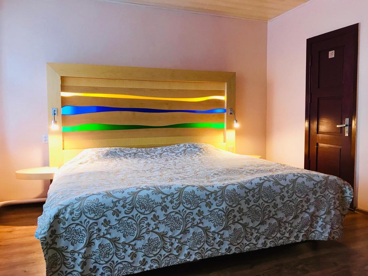 Maria Hostel Valga Eksteriør bilde